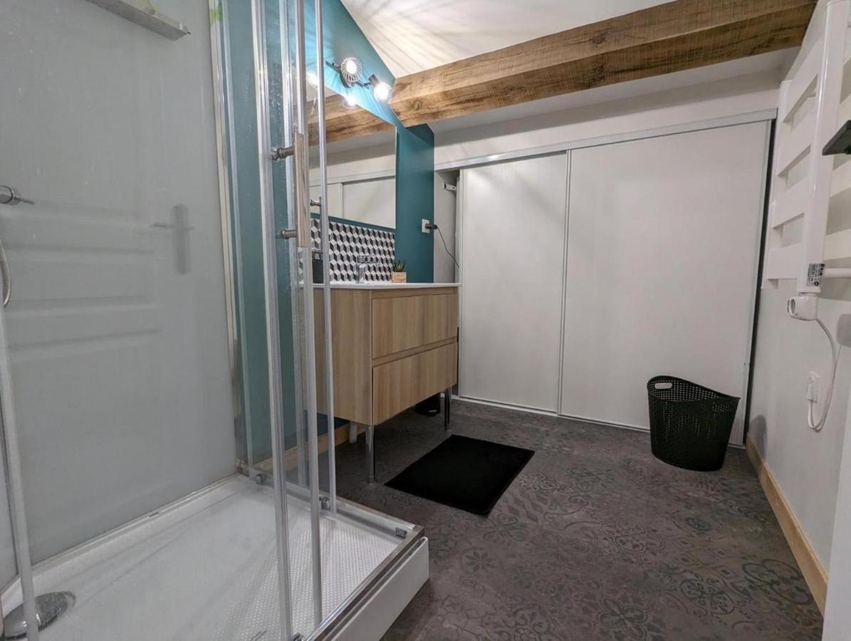 La Rive Gauche Holiday home Saint-Meme-les-Carrieres